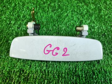 РУЧКА ЗАДНЕЙ ДВЕРИ НА SUBARU IMPREZA GG2