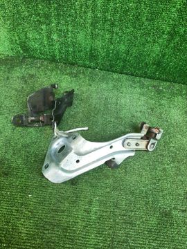 РОЛИК ДВЕРИ НА TOYOTA NOAH KR42V