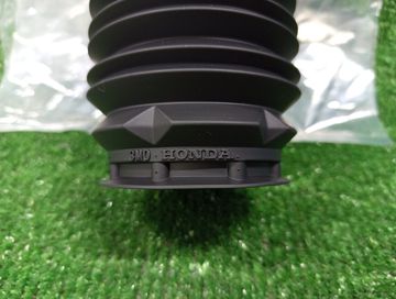 ПЫЛЬНИК СТОЙКИ НА HONDA VEZEL RV4