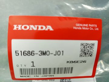 ПЫЛЬНИК СТОЙКИ НА HONDA VEZEL RV4