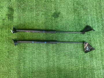 АМОРТИЗАТОР ДВЕРИ БАГАЖНИКА НА TOYOTA YARIS MXPH10