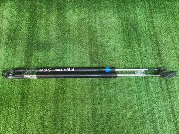 АМОРТИЗАТОР ДВЕРИ БАГАЖНИКА НА TOYOTA HIACE LH178V