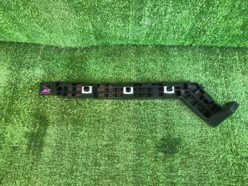 КРЕПЛЕНИЕ БАМПЕРА НА HONDA VEZEL RV5