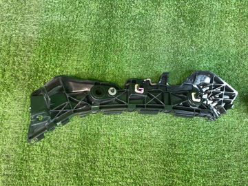 КРЕПЛЕНИЕ БАМПЕРА НА MAZDA DEMIO DJLFS