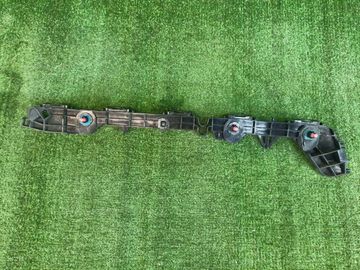 КРЕПЛЕНИЕ БАМПЕРА НА TOYOTA PRIUS ZVW50