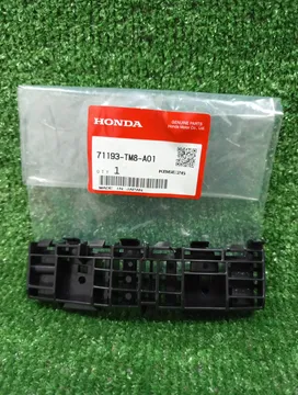 КРЕПЛЕНИЕ БАМПЕРА НА HONDA INSIGHT ZE3