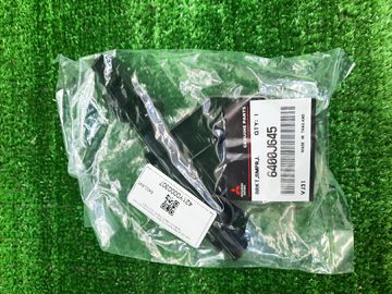 КРЕПЛЕНИЕ БАМПЕРА НА MITSUBISHI MIRAGE A05A