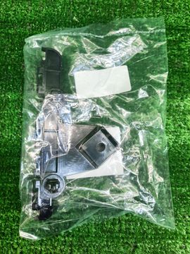 КРЕПЛЕНИЕ БАМПЕРА НА MITSUBISHI MIRAGE A05A