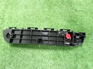 КРЕПЛЕНИЕ БАМПЕРА НА TOYOTA FORTUNER GUN156