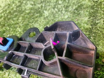 КРЕПЛЕНИЕ БАМПЕРА НА TOYOTA YARIS MXPH10