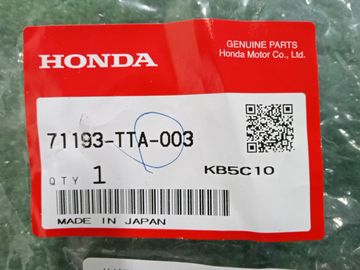 КРЕПЛЕНИЕ БАМПЕРА 71193-TTA-003 421Y0000143 НА HONDA N-BOX JF3