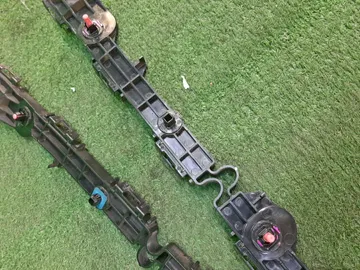 КРЕПЛЕНИЕ БАМПЕРА НА TOYOTA PRIUS ZVW50