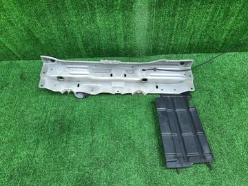 ПЛАНКА РАМКИ РАДИАТОРА НА TOYOTA PROBOX NCP50V
