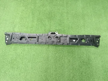ПЛАНКА РАМКИ РАДИАТОРА НА TOYOTA PRIUS PHV ZVW52