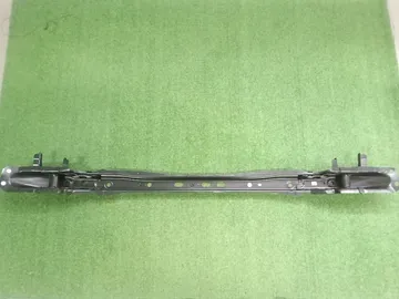 ПЛАНКА РАМКИ РАДИАТОРА НА TOYOTA TACOMA GRN305L