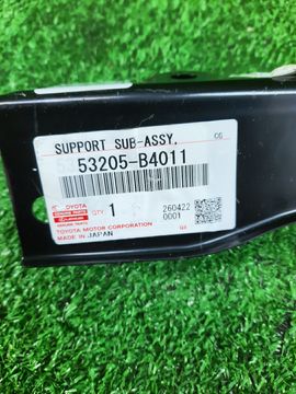 ПЛАНКА РАМКИ РАДИАТОРА НА TOYOTA RUSH J210E