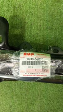 ПЛАНКА РАМКИ РАДИАТОРА НА SUZUKI SWIFT ZC33S