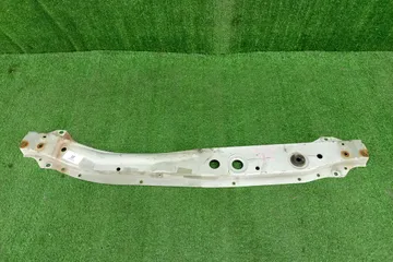ПЛАНКА РАМКИ РАДИАТОРА НА TOYOTA BB QNC20