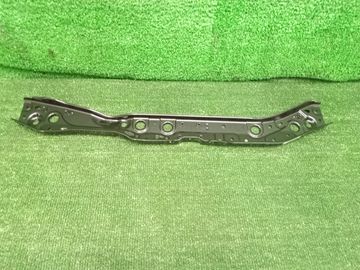 ПЛАНКА РАМКИ РАДИАТОРА 53216-B1100 422Y0000021 СРЕДНЯЯ НА DAIHATSU ROCKY A201S