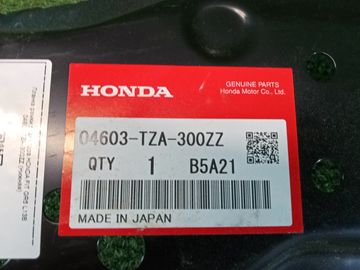 ПЛАНКА РАМКИ РАДИАТОРА 04603-TZA-300ZZ 422Y0000059 (НИЖНЯЯ) НА HONDA FIT GR5 L13B