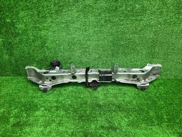 ПЛАНКА РАМКИ РАДИАТОРА НА TOYOTA VITZ KSP130
