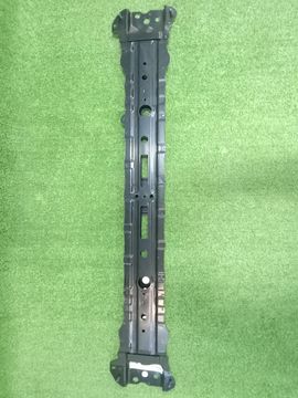 ПЛАНКА РАМКИ РАДИАТОРА НА TOYOTA ALPHARD AAHH40W