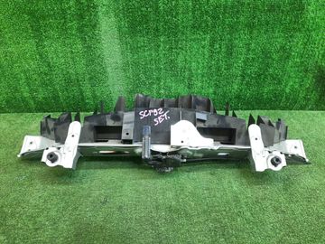 ПЛАНКА РАМКИ РАДИАТОРА НА TOYOTA BELTA SCP92