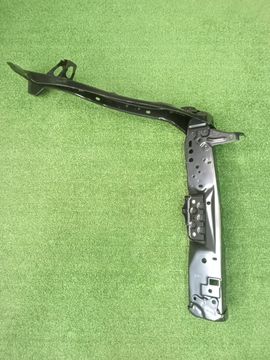 ПЛАНКА РАМКИ РАДИАТОРА НА TOYOTA CROWN AZSH36W