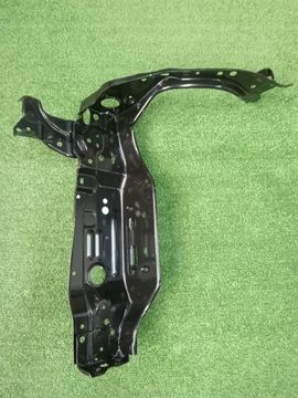 ПЛАНКА РАМКИ РАДИАТОРА НА TOYOTA CROWN AZSH20