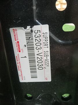 ПЛАНКА РАМКИ РАДИАТОРА НА TOYOTA ALPHARD AAHH40W