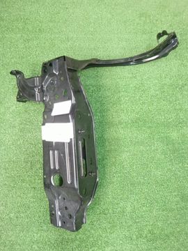 ПЛАНКА РАМКИ РАДИАТОРА НА TOYOTA CROWN ARS220