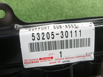 ПЛАНКА РАМКИ РАДИАТОРА НА TOYOTA CROWN AZSH20