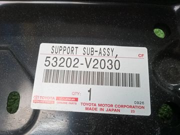 ПЛАНКА РАМКИ РАДИАТОРА НА TOYOTA ALPHARD AAHH40W