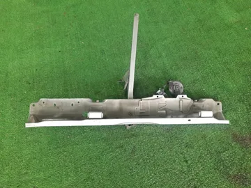 ПЛАНКА РАМКИ РАДИАТОРА НА TOYOTA IST NCP60 2NZ-FE