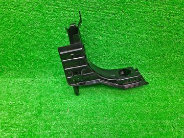 ПЛАНКА РАМКИ РАДИАТОРА НА MITSUBISHI ECLIPSE CROSS GK1W