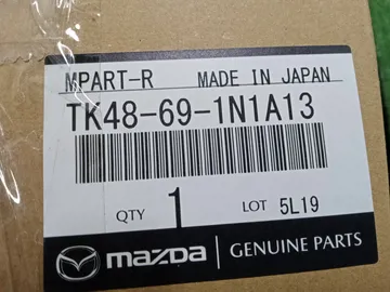 КРЫШКА ЗЕРКАЛА ЗАДНЕГО ВИДА НА MAZDA CX-8 KG2P