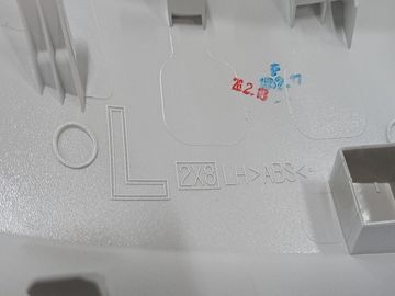 КРЫШКА ЗЕРКАЛА ЗАДНЕГО ВИДА НА TOYOTA YARIS KSP210