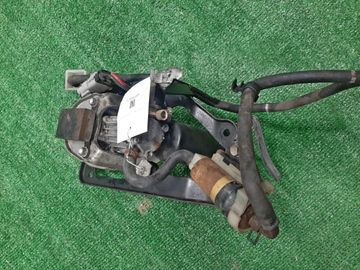 КОМПРЕССОР ПОДВЕСКИ НА TOYOTA HARRIER MCU36W