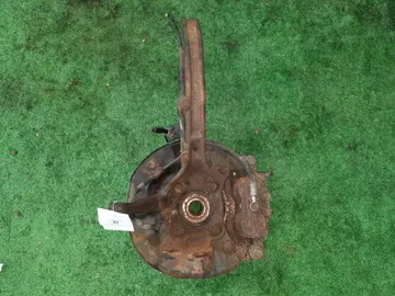 СТУПИЦА НА MITSUBISHI DIAMANTE F41A 6G73