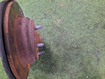 СТУПИЦА НА HONDA STEPWGN RK5 R20A