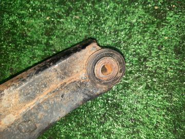 СТУПИЦА НА MITSUBISHI CHARIOT GRANDIS N84W 4G64