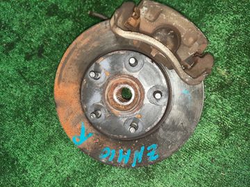 СТУПИЦА НА TOYOTA ISIS ZNM10G 1ZZ-FE