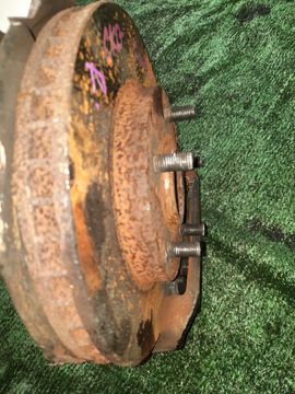 СТУПИЦА НА MITSUBISHI RVR N61W 4G93