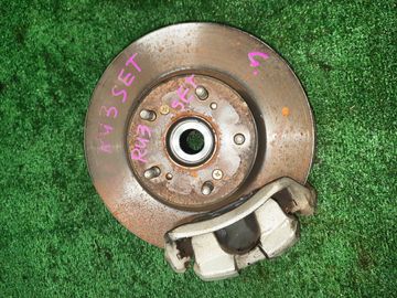 СТУПИЦА НА HONDA VEZEL RU3 LEB