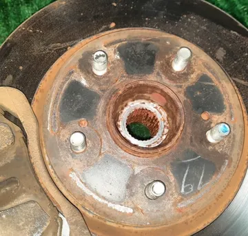 СТУПИЦА НА SUZUKI ESCUDO TD54W J20A