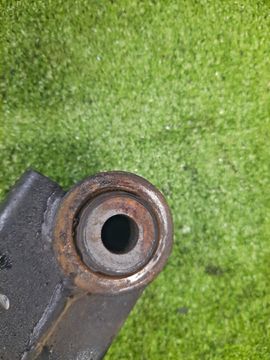 СТУПИЦА НА MITSUBISHI RVR N71W 4G93