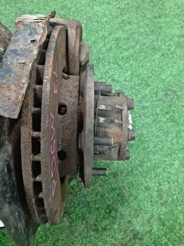 СТУПИЦА НА MITSUBISHI DELICA PD6W 6G72