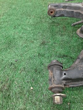 СТУПИЦА НА MITSUBISHI CHARIOT GRANDIS N84W 4G64