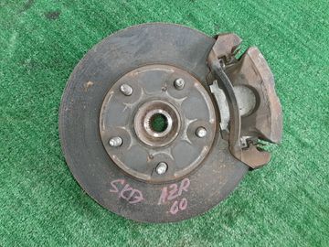 СТУПИЦА НА TOYOTA NOAH AZR60G 1AZ-FSE