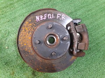 СТУПИЦА НА TOYOTA COROLLA NZE121 1NZ-FE